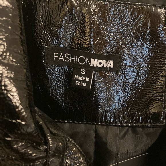NWT Fashion NOVA Black Patent Wet Look Trench Coat - Picture 2 of 8